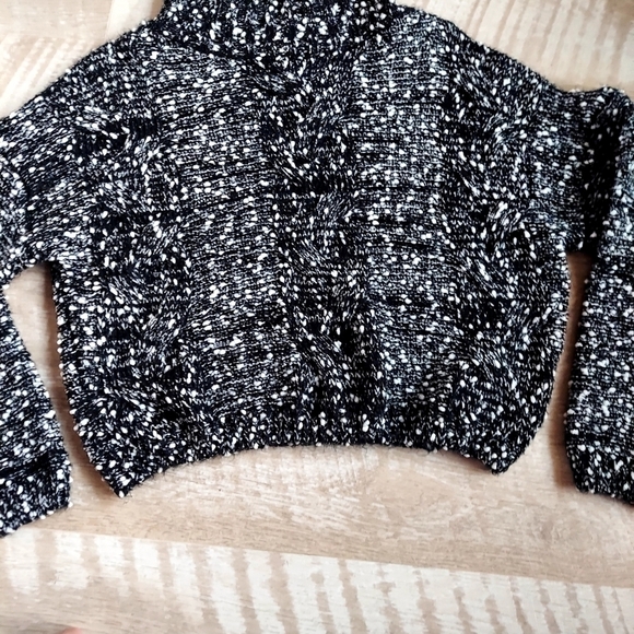 P Luca Milano Cropped Chunky Cowl Neck Sweater - Picture 4 of 10